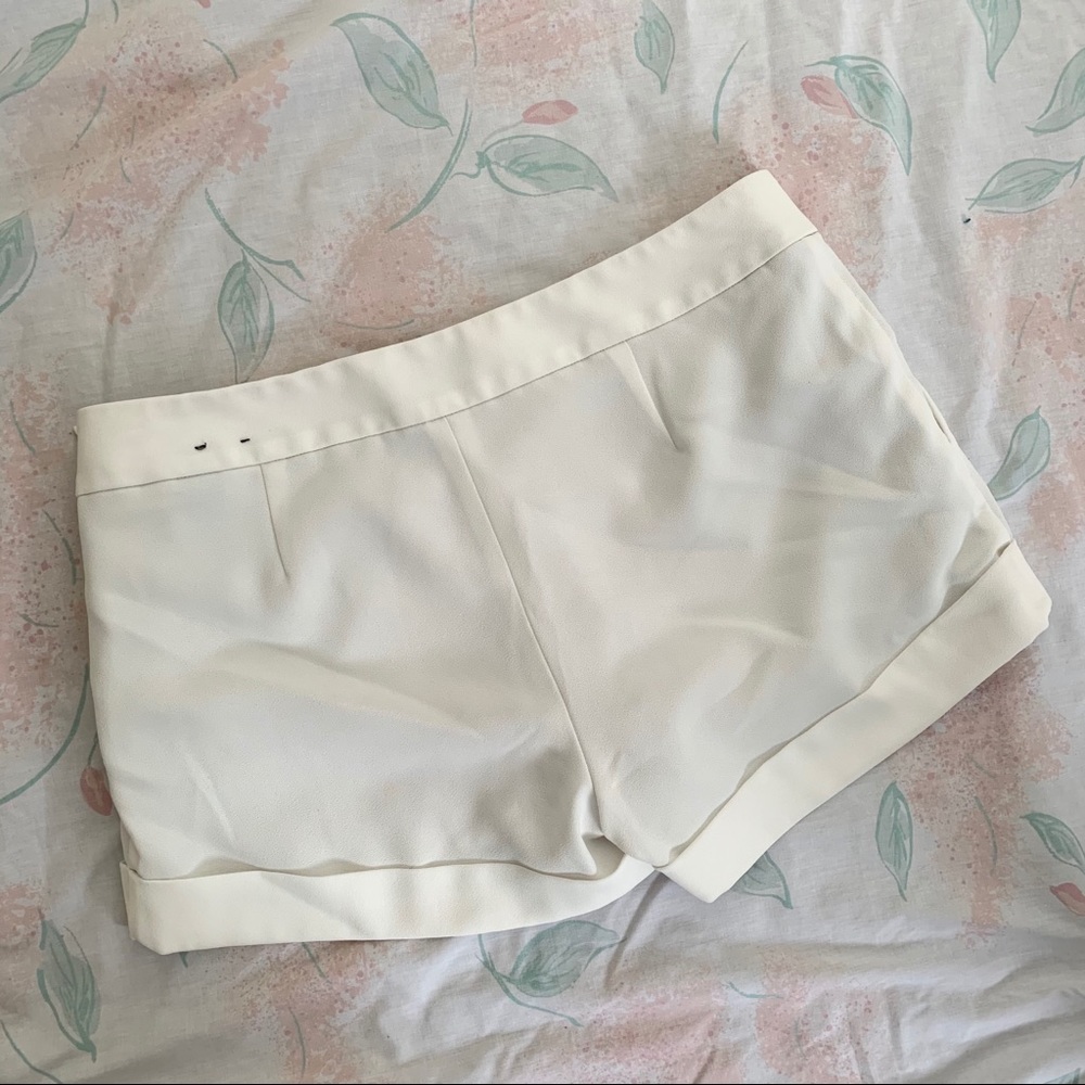 Express Crisp White Polyester Pleated Shorts - image 6